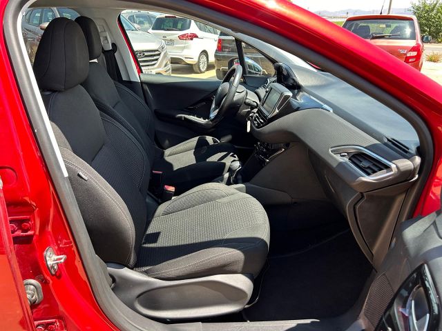 PEUGEOT 208 1.2 E-THP TECH EDITION AUTO SPANISH LHD IN SPAIN 16000 MILES 2019